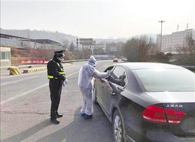 日夜堅(jiān)守，他們的“抗疫十二時(shí)辰”