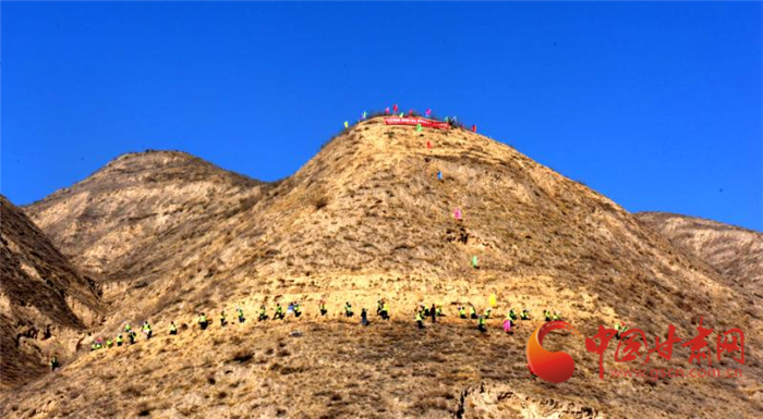 【甘肅全民戰(zhàn)“疫”】蘭州榆中生態(tài)創(chuàng)新城周邊面山提質增效綠化工程項目全面開工