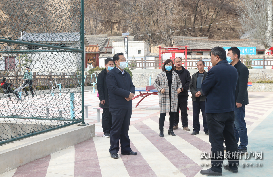 索鴻賓調(diào)研指導(dǎo)脫貧攻堅、鄉(xiāng)村振興等工作