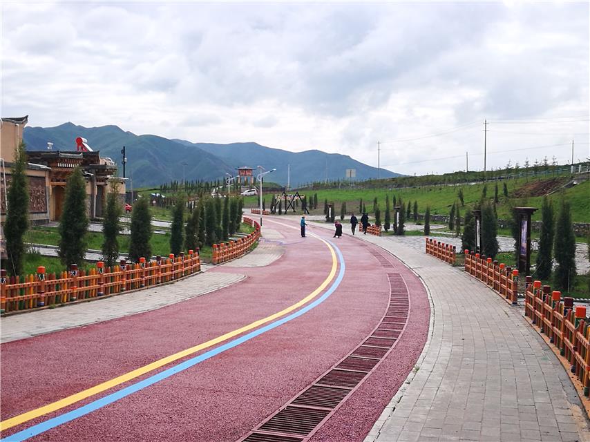 甘肅甘南州夏河縣安果村：吃上“旅游”飯，安心奔小康