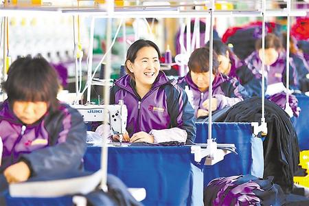 【抓“六穩(wěn)” 促“六?！薄糠€(wěn)就業(yè)有良策 保就業(yè)出實(shí)招——甘肅省全力以赴支持穩(wěn)定就業(yè)確保就業(yè)形勢(shì)總體穩(wěn)定