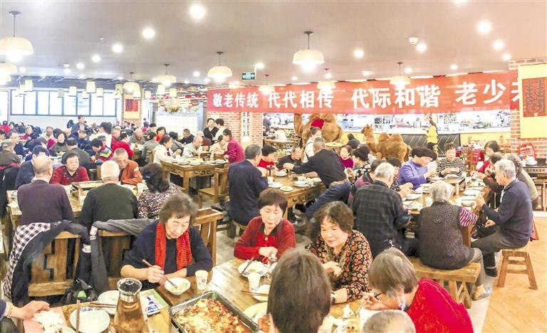 孝滿金城、德潤人心 蘭州市舉辦第六屆千叟宴感恩活動