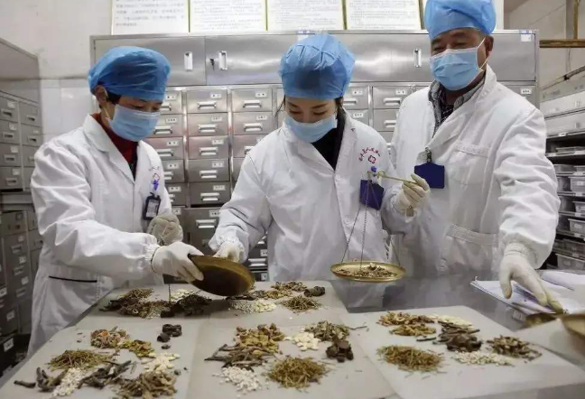 新冠肺炎疫情人物同防市民如何做？請看這里！