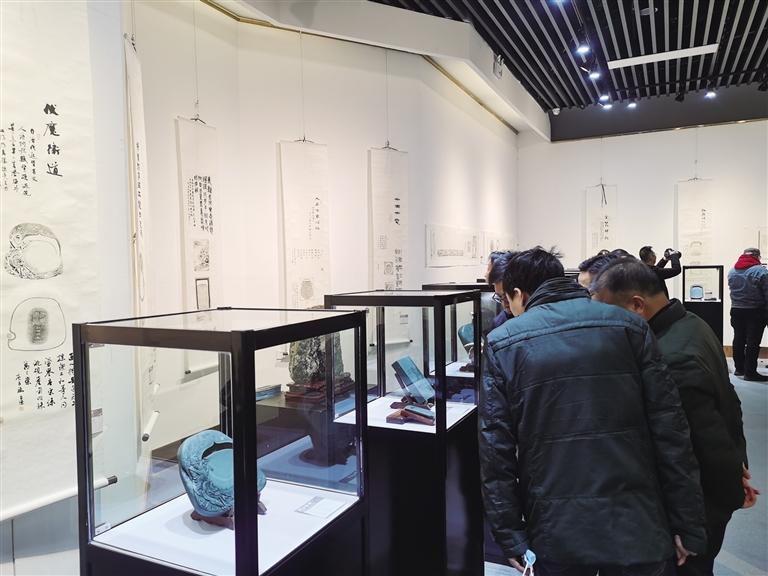 “非遺精品洮硯傳拓題跋藝術展”開展 洮硯雕刻、傳拓、拓片題跋集中亮相甘肅藝術館