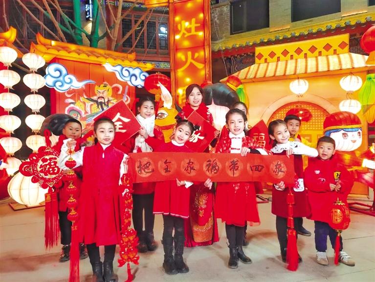 原創(chuàng)音樂電視《全家福》向蘭州市人民拜年！