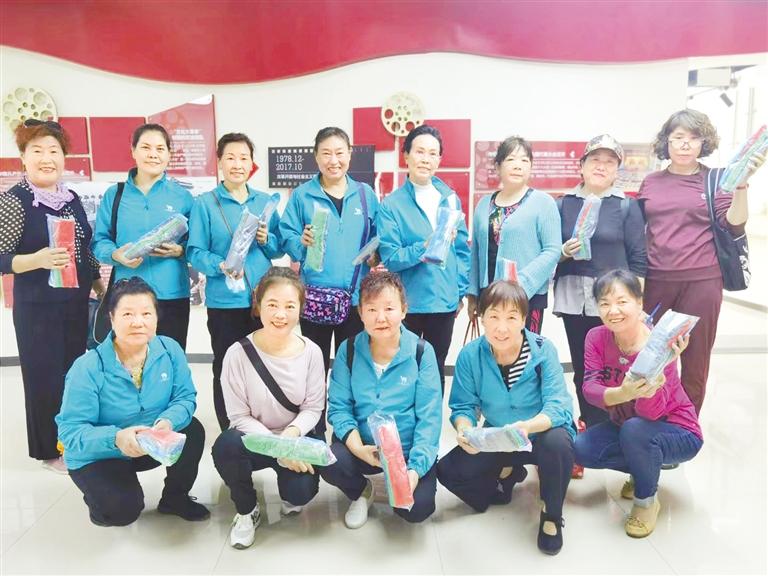 蘭州雁西路社區(qū)有個(gè)“芳華志愿者團(tuán)隊(duì)”