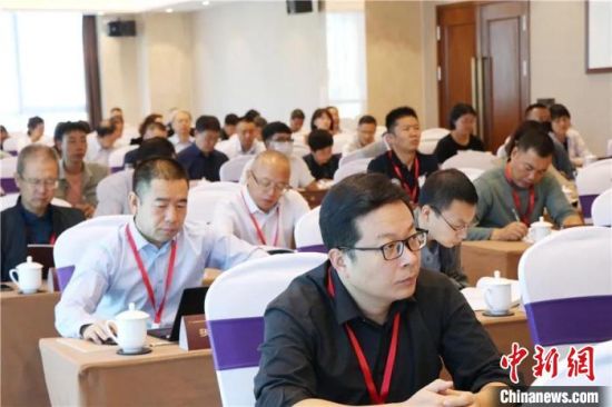 圖為“明清時期河西走廊社會變遷”學術研討會現(xiàn)場?！∥渫行侣剛髅郊瘓F供圖