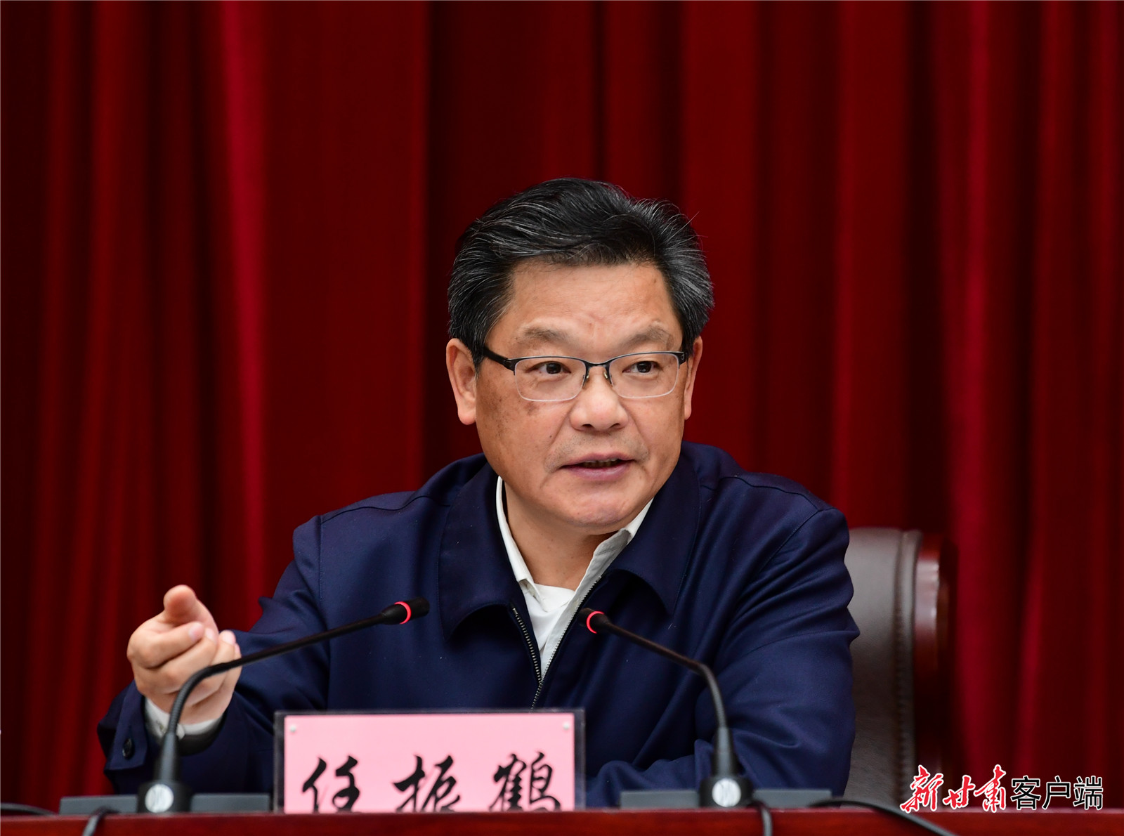 任振鶴在全省新型城鎮(zhèn)化工作推進會議上強調(diào)：凝心聚力抓落實、蹄疾步穩(wěn)向前進，奮力推進新型城鎮(zhèn)化建設再上新臺階