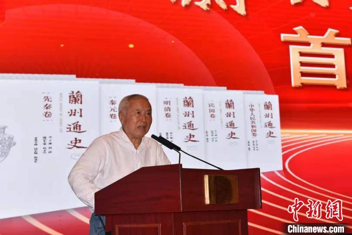 七旬史志專(zhuān)家修志三十載：沉浸“雕琢”城市記憶