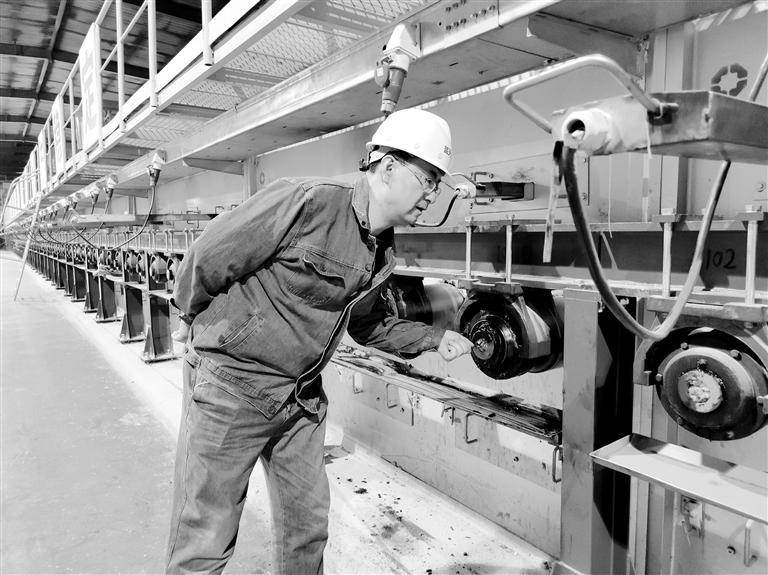 高溫下的堅守，讓世界變得更“透明”