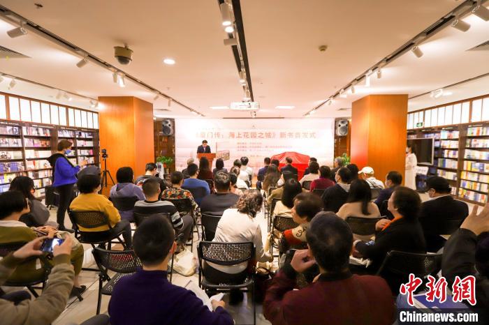 圖為首發(fā)儀式現(xiàn)場(chǎng)?！B門(mén)外圖供圖