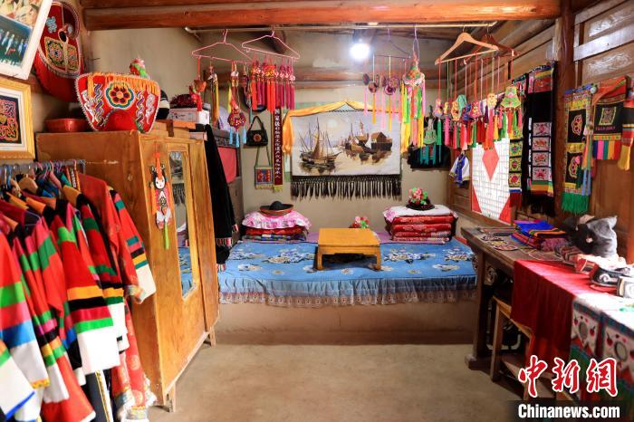 圖為土族文化展示?！⊙Φ?攝