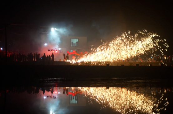 一碗刨豬湯的沸騰密碼：鄉(xiāng)愁、溫情與文旅的雙向奔赴