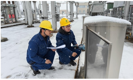 國網(wǎng)慶陽供電公司：頂風(fēng)冒雪守電網(wǎng) 全力以赴護光明